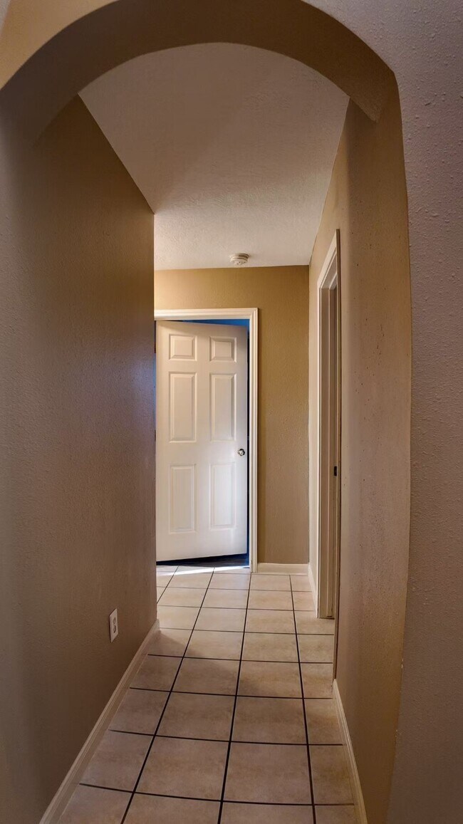 Building Photo - 2919 Foxden Dr