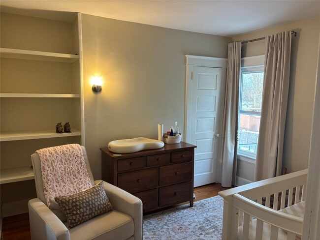 Building Photo - 52 Vine St