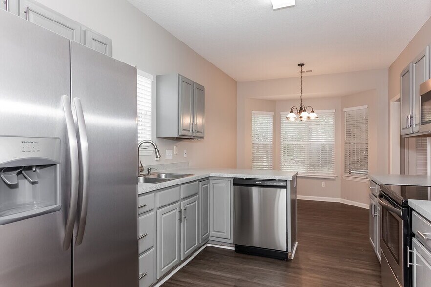 Building Photo - 8618 Woodhill Manor Ct