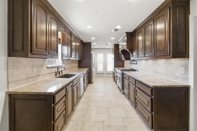 Building Photo - 2504 Northcrest Dr