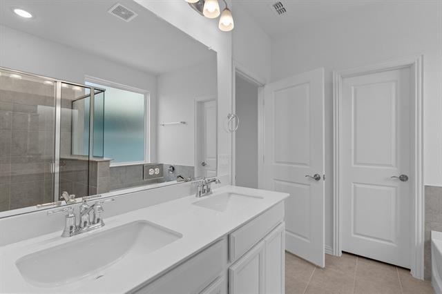 Building Photo - 1209 Bonsmara Dr