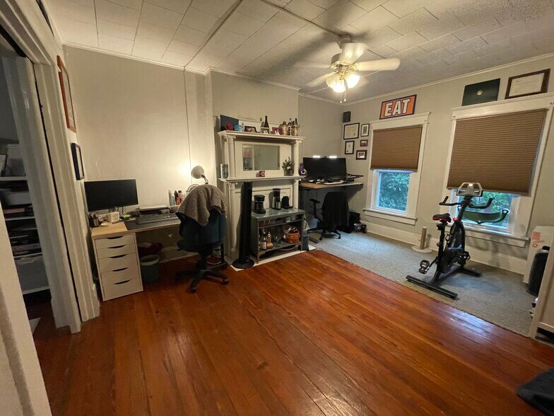 Building Photo - 1157 Michigan Ave