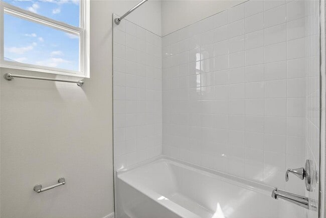 Building Photo - 4025 Westwood Flds Lp