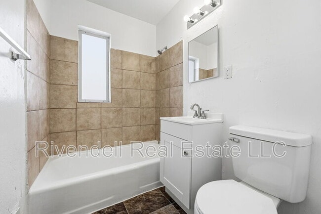 Building Photo - 730 Lima St