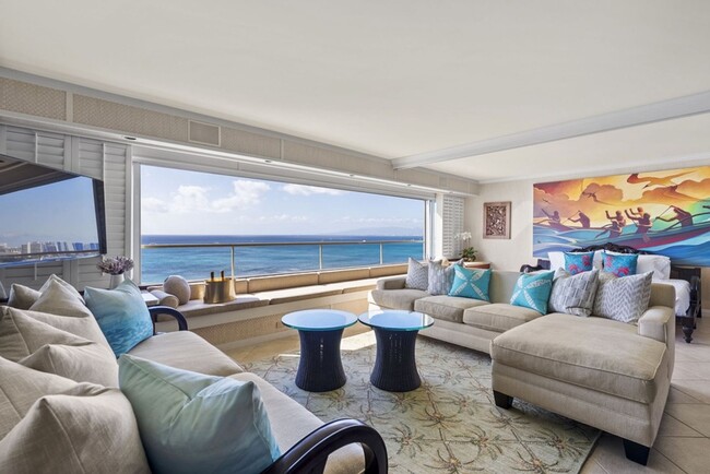 Building Photo - Hale Kaimana: Oceanfront Elegance w/ Beach...