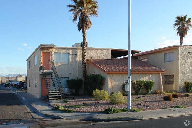 Building Photo - 4870 W Twain Ave