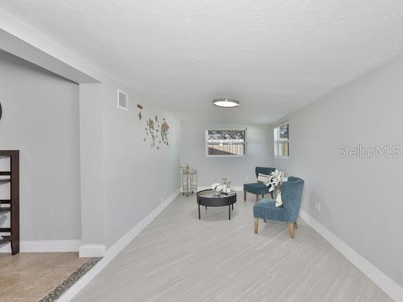 Building Photo - 6206 S Adelia Ave