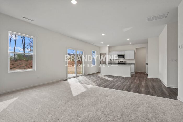 Building Photo - 546 Otway Lp