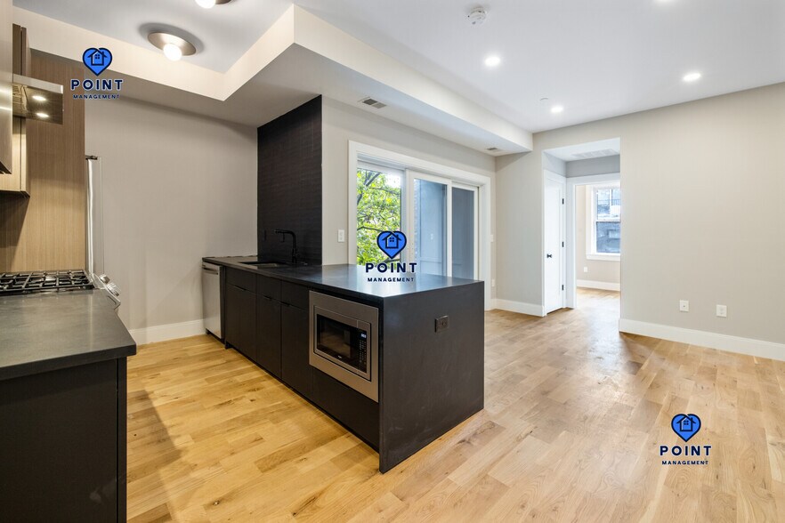 Building Photo - 66 Lubec St