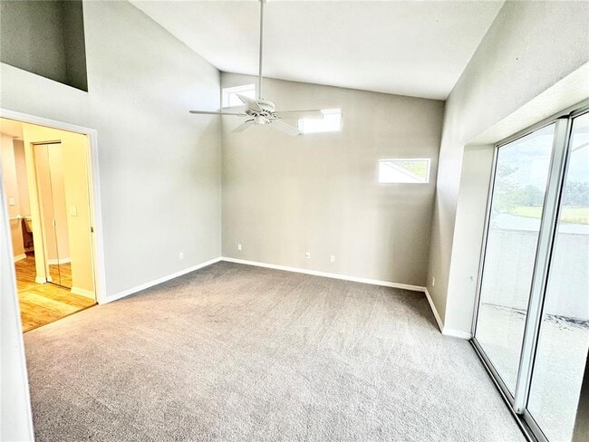 Building Photo - 6554 Fairway Gardens Dr