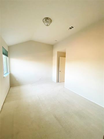 Building Photo - 9300 Hunter Chase Dr