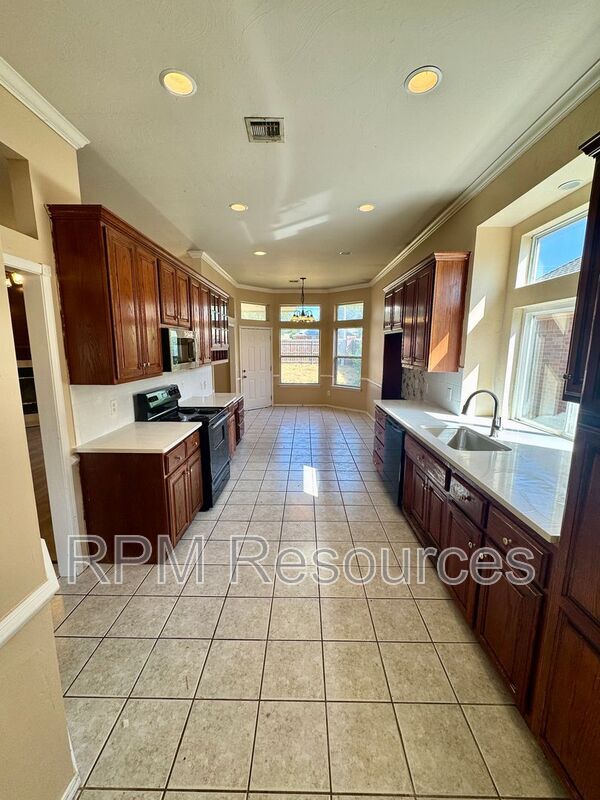 Building Photo - 8413 NW 77th St
