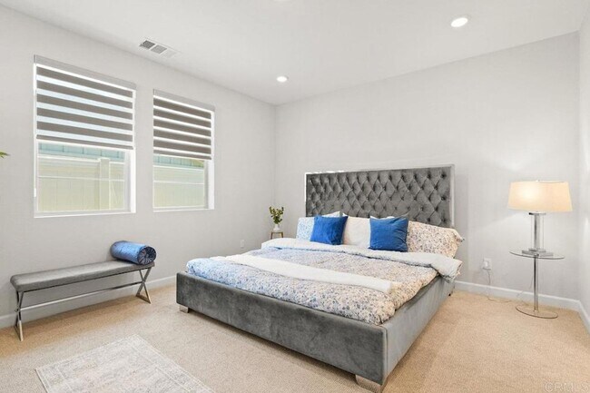 Building Photo - 12639 Elizabeth Wy