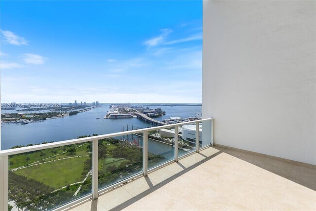 Building Photo - 1040 Biscayne Blvd
