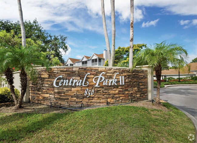 Building Photo - 850 S Tamiami Trl