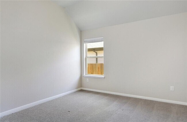Building Photo - 1008 Goldilocks Ln