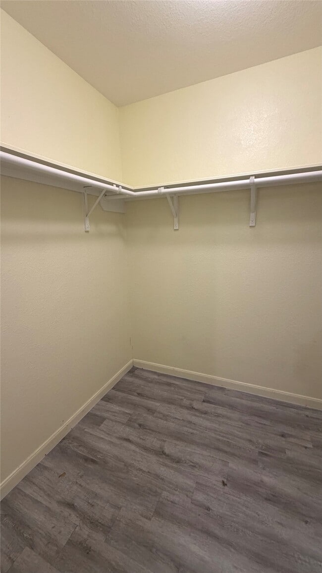 Building Photo - 25307 Queens Causeway Ln