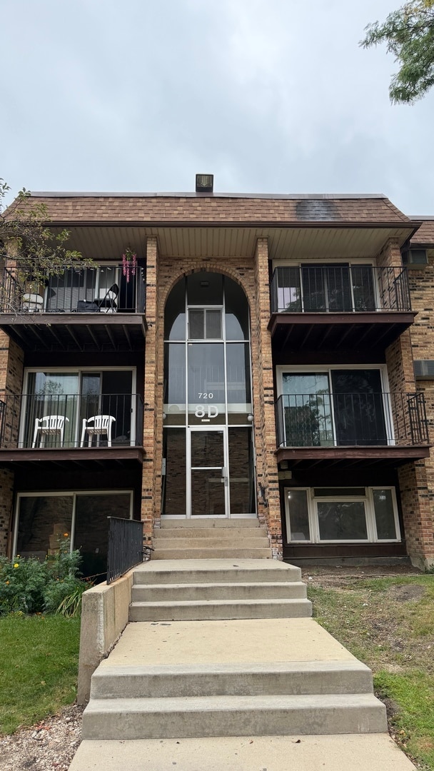 Building Photo - 720 Hill Dr