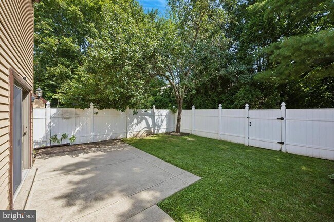 Building Photo - 128 Granite Hill Ct