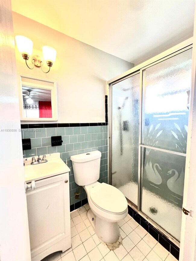 Building Photo - 106 Harvard Rd