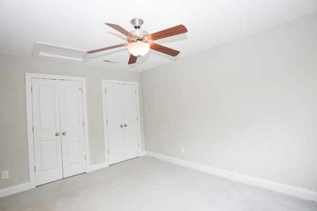 Building Photo - 25 Forrest Dr