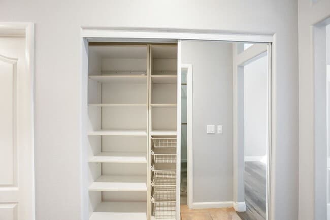 Building Photo - Beautiful One Story 2 Bedroom Townhome With 2 Car Attached Garage