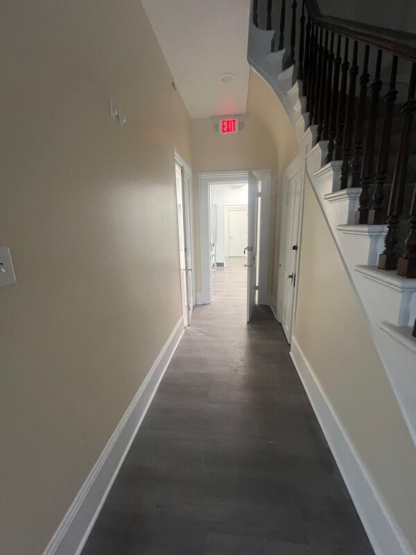 Building Photo - 212 East Ave