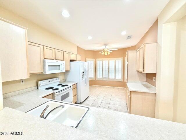 Building Photo - 16348 W Labyrinth Ln