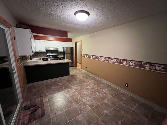 Building Photo - 5408 NE 49th St