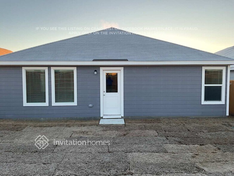 Building Photo - 1136 Catclaw Rd