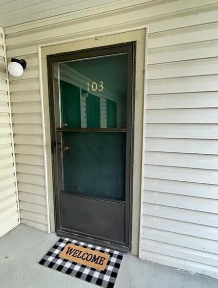 Building Photo - 1705 Heatheridge Rd