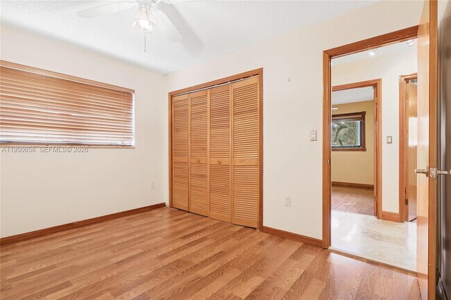 Building Photo - 8035 SW 89th Ct