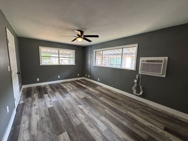 Building Photo - GREAT STARTER HOME IN THE HEART OF BOSSIER