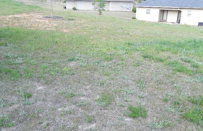 Building Photo - 4 Bedroom - Near Ft Moore