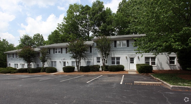 Building Photo - Cambridge Apartments
