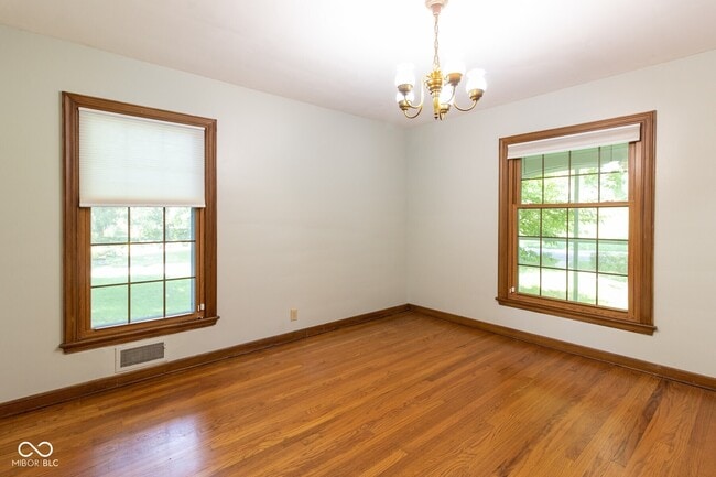 Building Photo - 6353 Riverview Dr