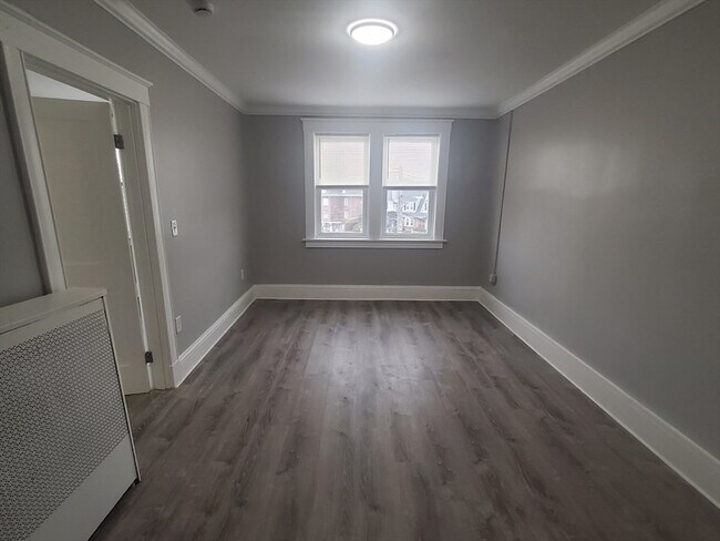 Building Photo - 738 Washington St