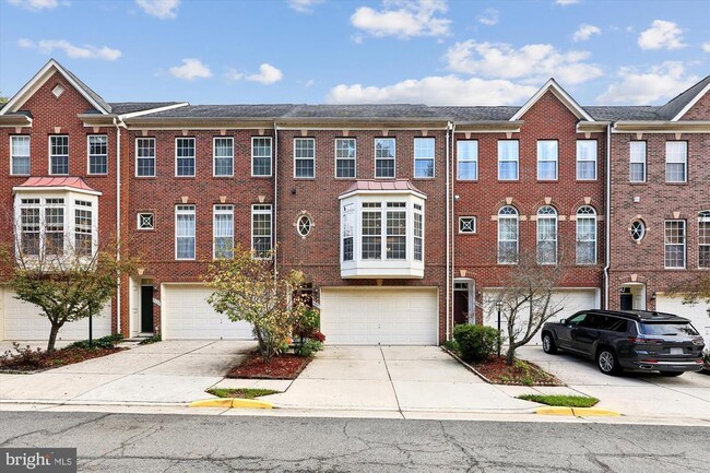 Primary Photo - 9327 Hundith Hill Ct