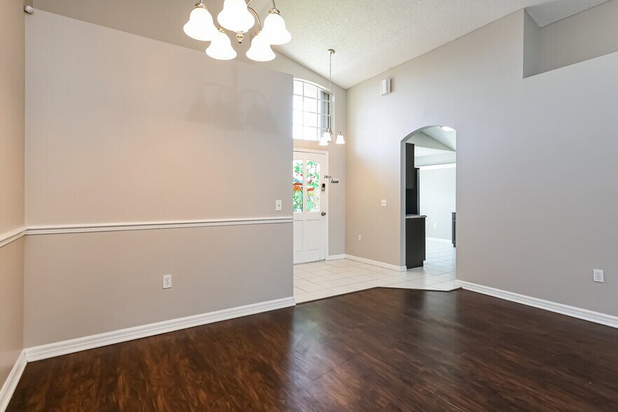 Building Photo - 11756 Hatcher Cir