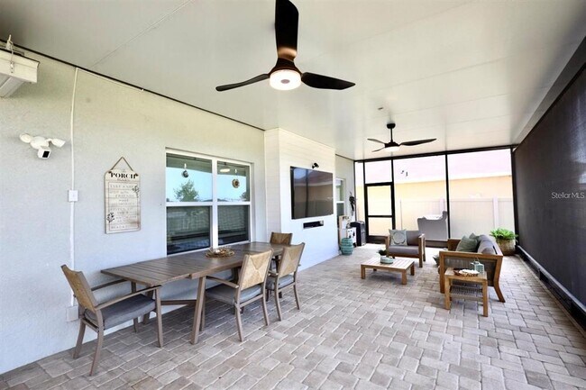 Building Photo - 33773 Jasper Stone Dr