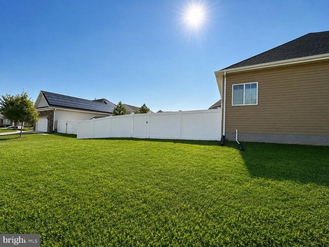 Building Photo - 6600 Long Shadow Ct