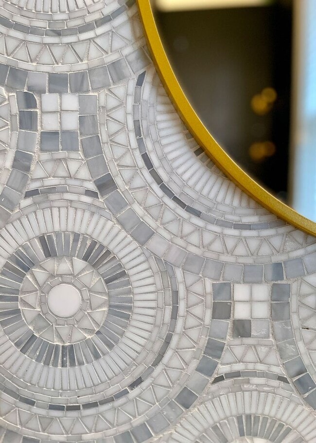 Building Photo - Available for lease May-September 2026. Stunning Fully-Furnished 3 BR/2.5 BA Available in the Hea...