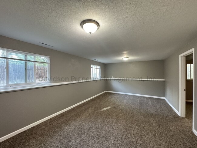 Building Photo - 4470 Monica Dr