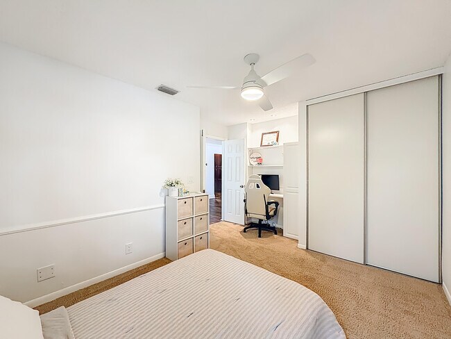 Building Photo - 2846 Carambola Cir S