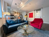 Building Photo - 256 E Main St