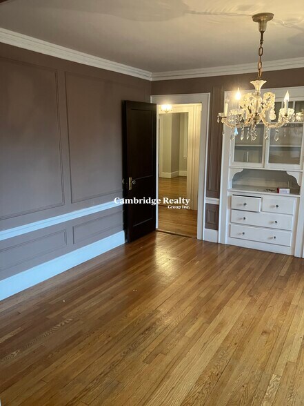 Building Photo - 93 Hillside Rd