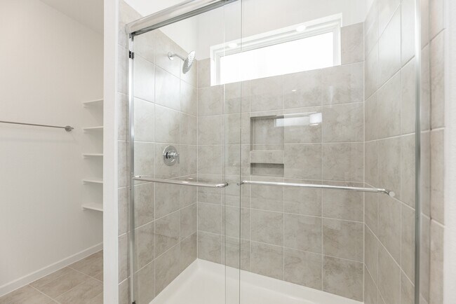 Building Photo - 9723 Rialto Hts Dr