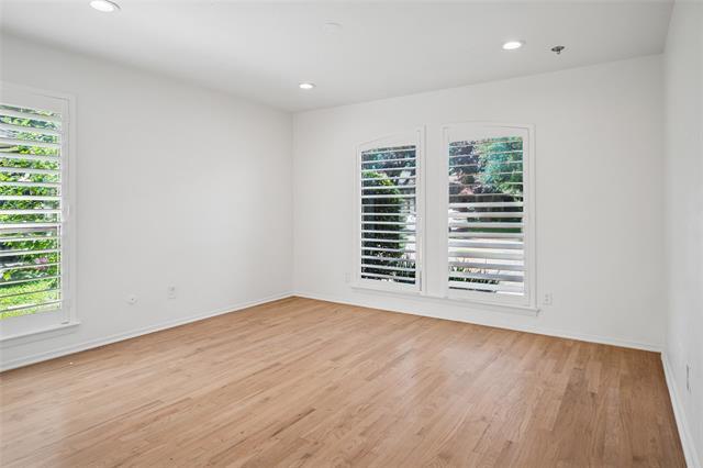 Building Photo - 7605 Queens Garden Dr