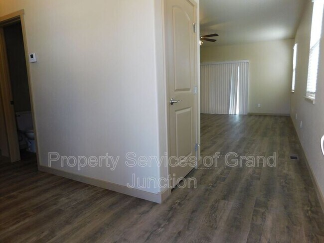 Building Photo - 590 Treviso Ct