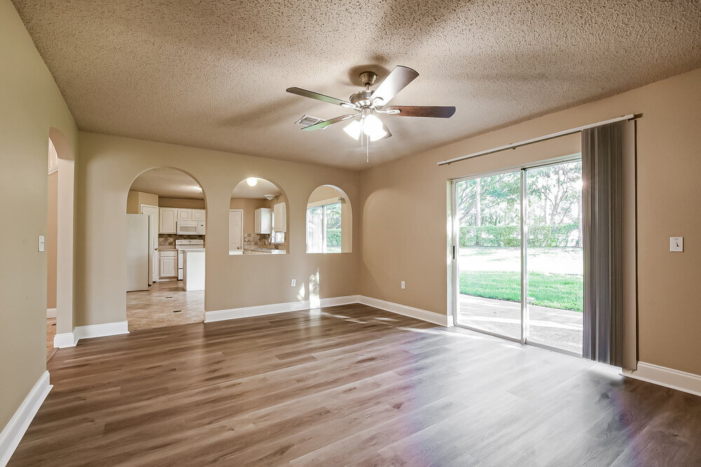 Building Photo - 4785 Willamette Cir